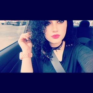 Meet your Posher, Gabrielle